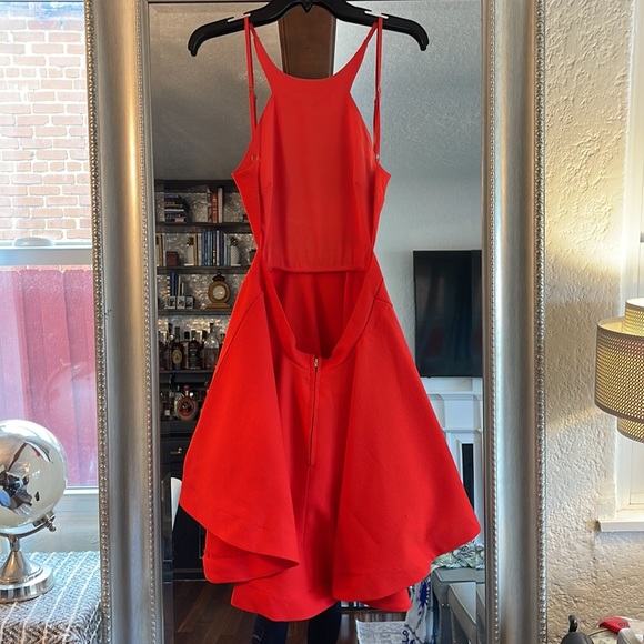 RED BACKLESS MINU DRESS - Picture 6 of 13